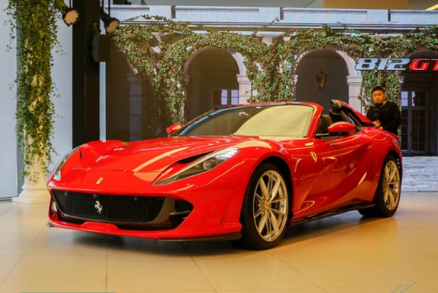 车动态:法拉利年销量;索兰托预告图发布;英国提前停售燃油车