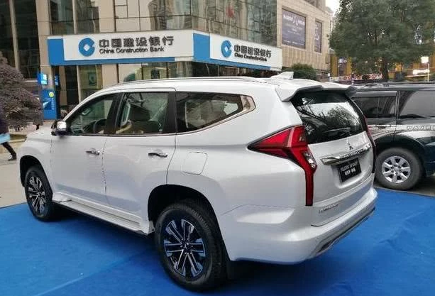 外观霸气 质感升级 曝全新帕杰罗·劲畅国内实车图