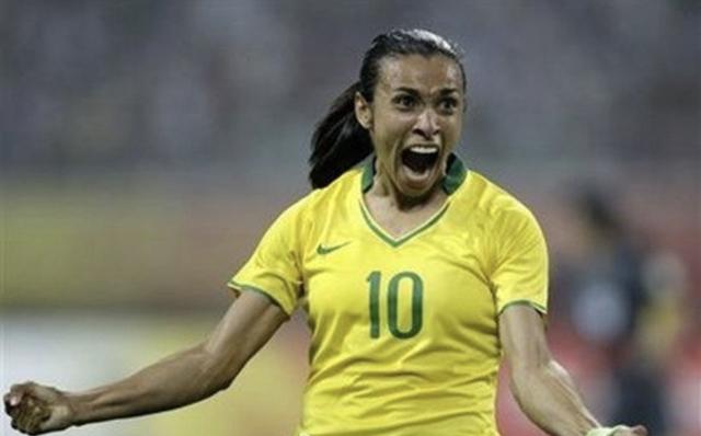 女足球王玛塔祝c罗生快:祝你健康平安幸福