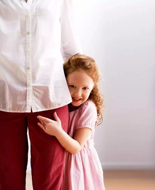 孩子越长大越害羞可能是这些地方出了问题家长要注意了