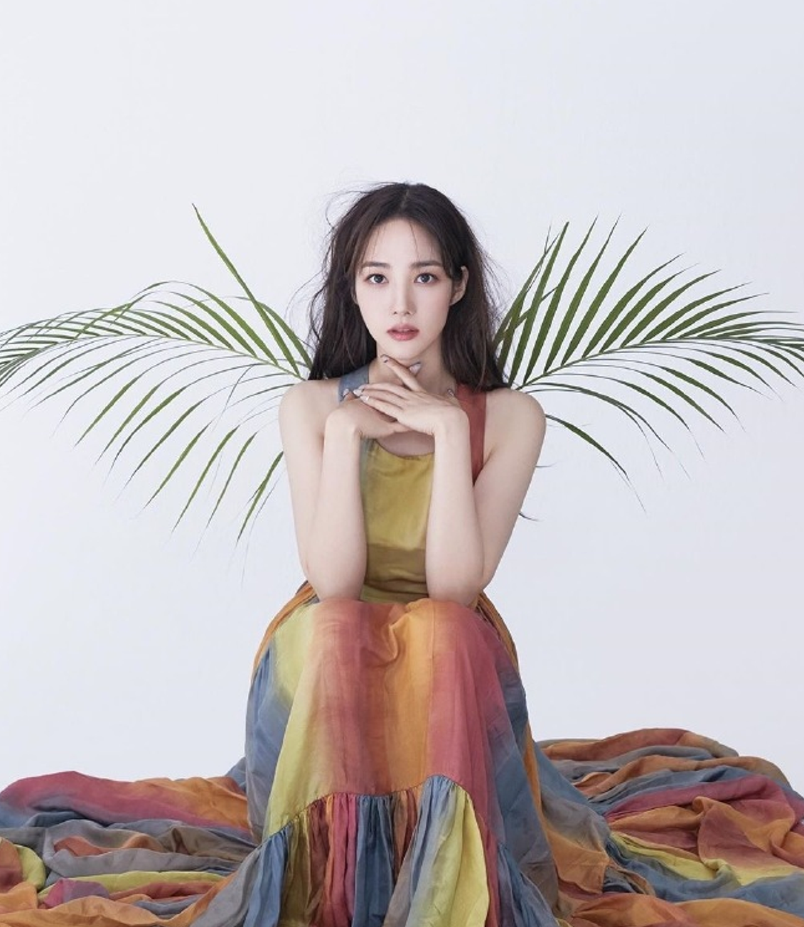 韩国一线女演员朴敏英三套不同穿搭完美展现韩系美气质太好了