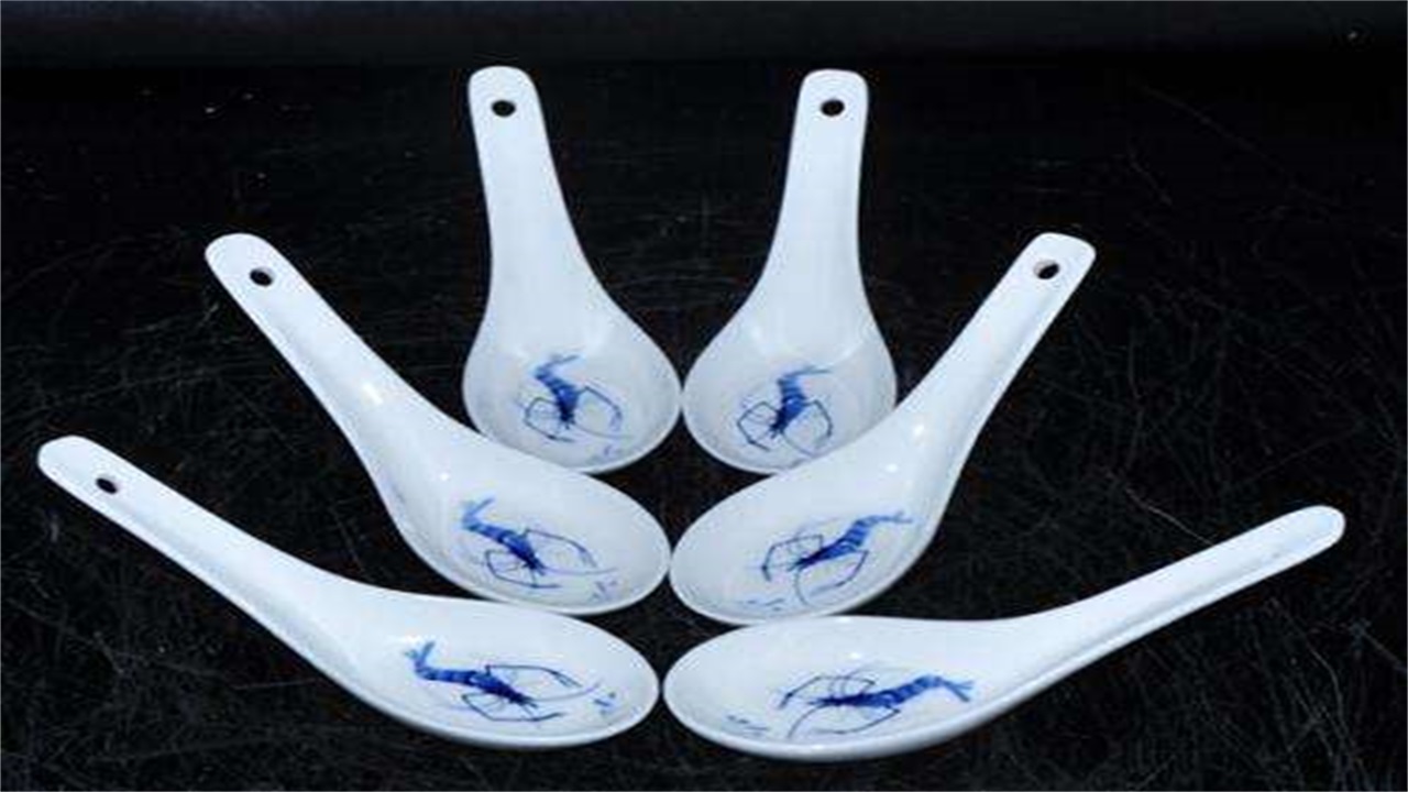 为什么中国的勺子上面都有个孔原来可以追溯到七千年前