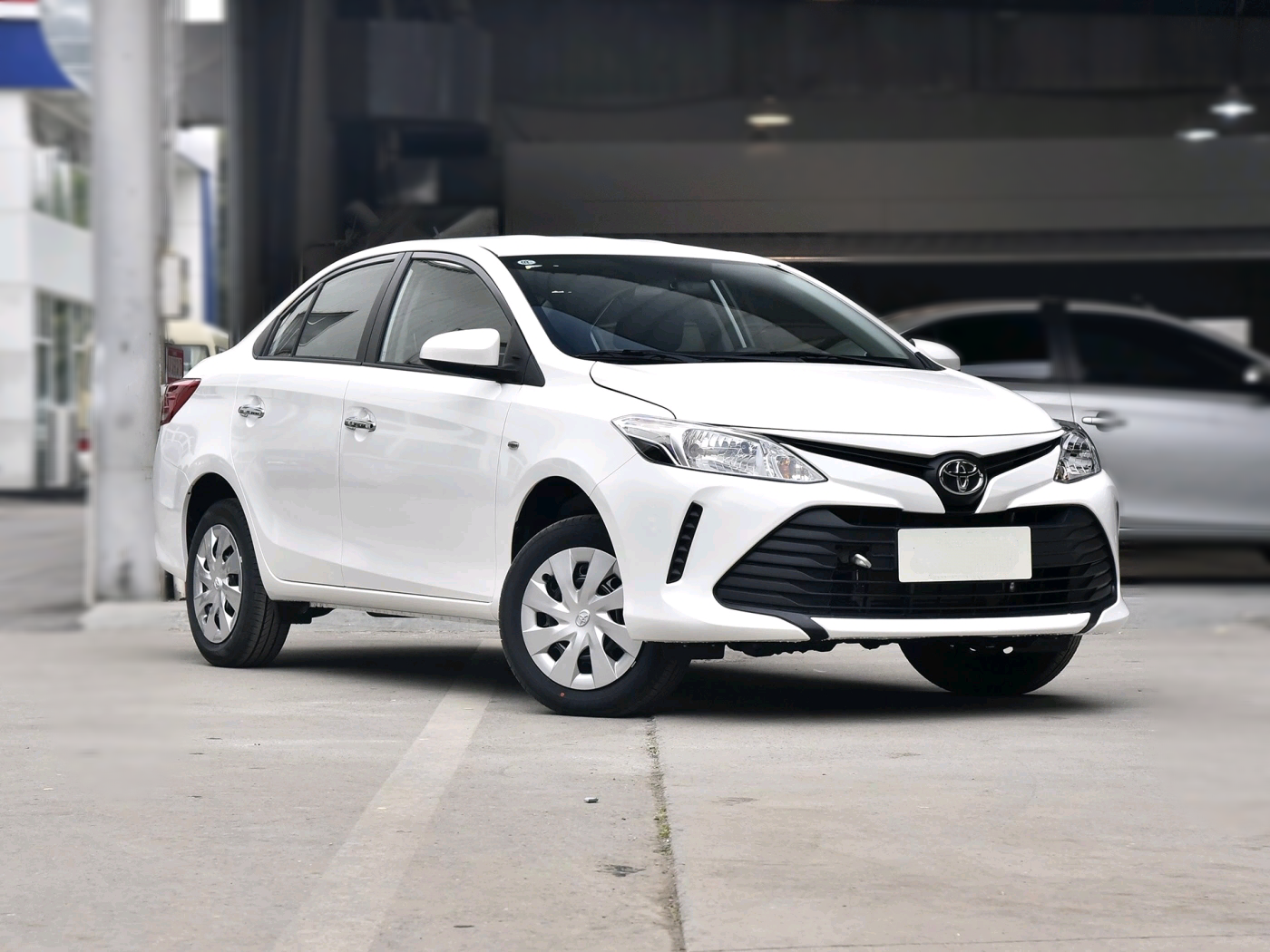 国内最便宜的丰田家用车,全系标配上坡辅助 esp,油耗5.1l