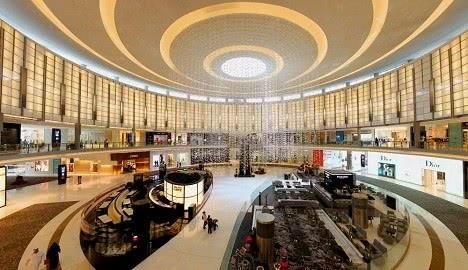 全球第一大购物中心，相当于200个足球场大小，堪称购物天堂