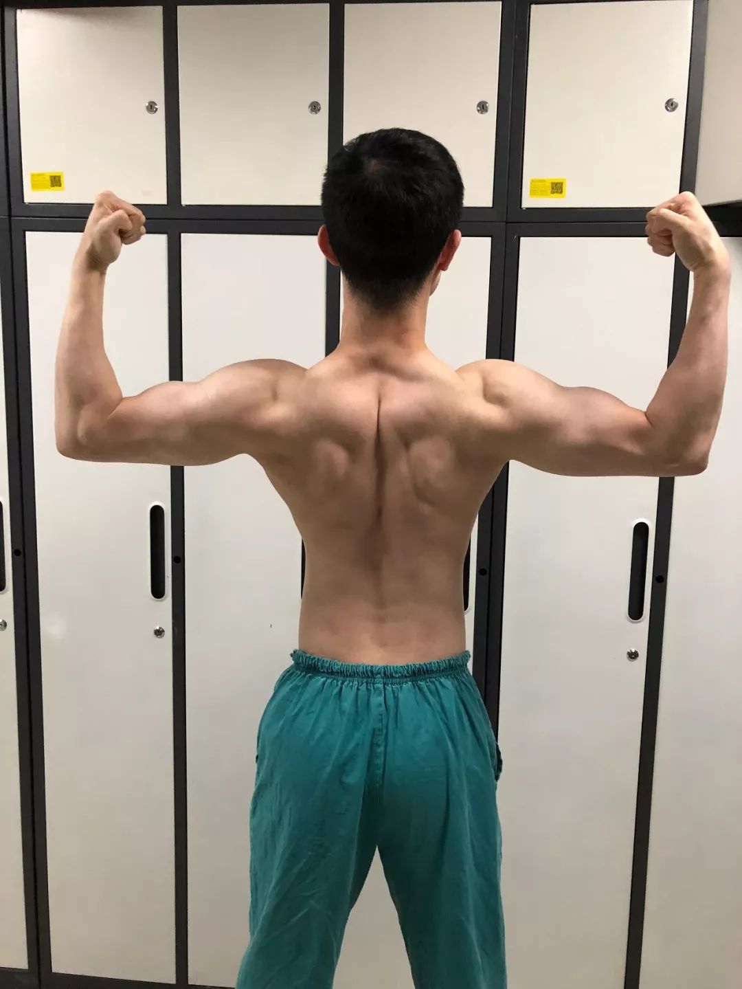 健身13年体脂率低到爆表 战疫一线男护士 我必须撑住 男护士 健身 新浪新闻 健身13年体脂率低到爆表 战疫一线男护士 我必须撑住 男护士 健身 新浪新闻