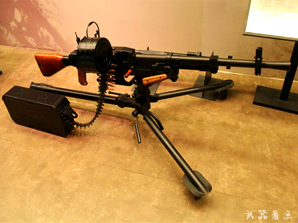 军事丨我国67式通用机枪,在恶劣的使用条件下,故障明显增多