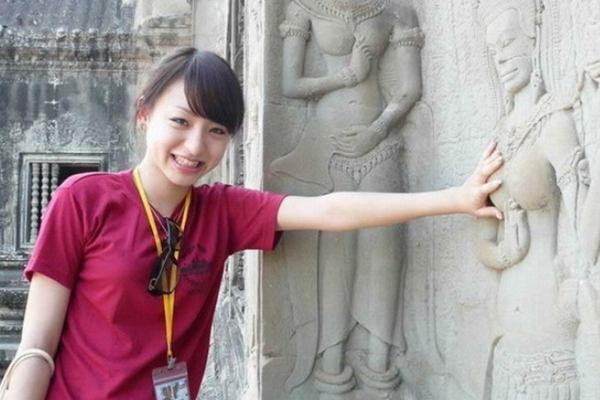 为啥年轻漂亮的女导游,大多数都是单身?大巴司机说出"隐情"