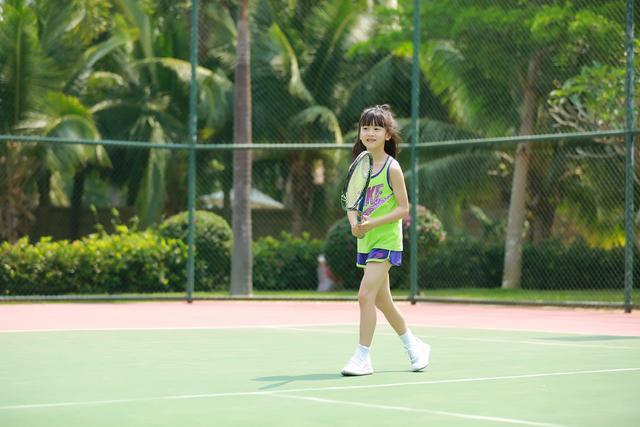 森碟凭身材高挑上热搜,11岁的她身高接近170cm,网友:实名羡慕