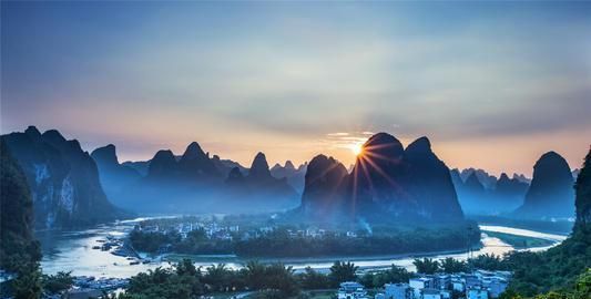 漓江的清奇巧变与诗情画意,这样的美景,使我毕生难忘