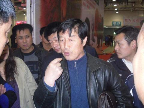 “马家军”教练马俊仁，因弟子“叛变”退出国家队，75岁成富豪|马俊仁|马家军|弟子_新浪新闻