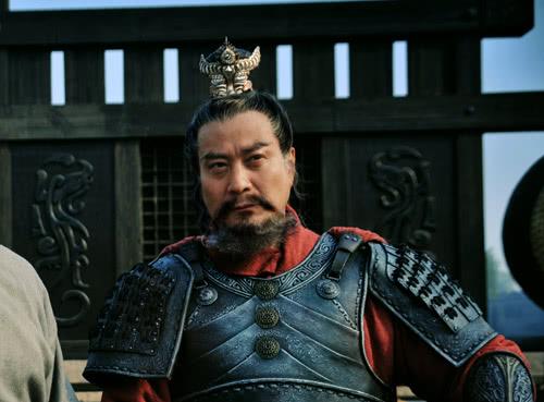 此人是袁绍麾下超级大将,他被杀之后,颜良文丑张郃才开始扬名