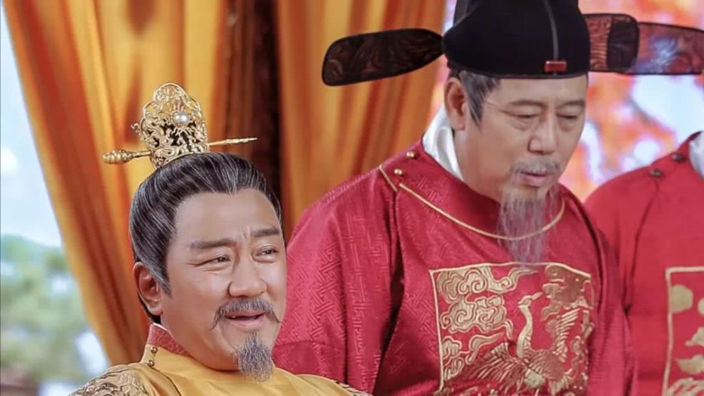 锦衣之下里嘉靖皇帝很昏庸历史上的他是非常有作为的皇帝