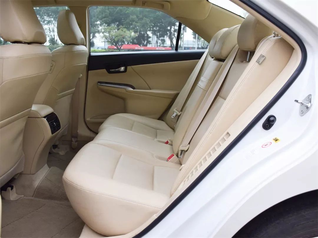 预算15万，丰田两大“王牌”B级车该怎么选？