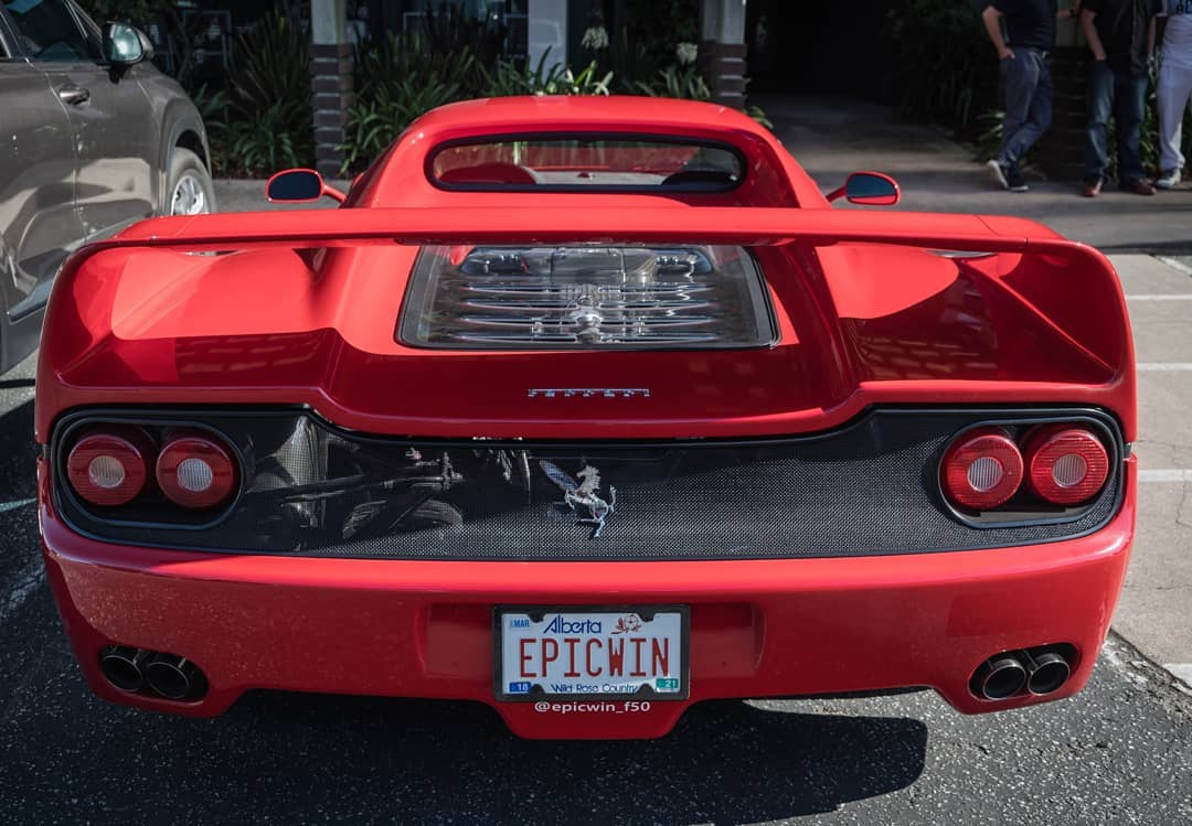 法拉利f50实车圆润的运动设计