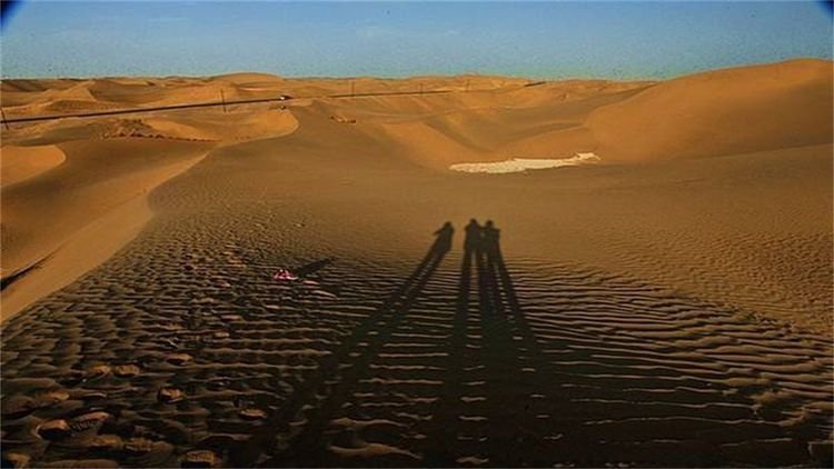 海洋在沙漠地下新疆塔里木盆地出现奇迹这是真的吗