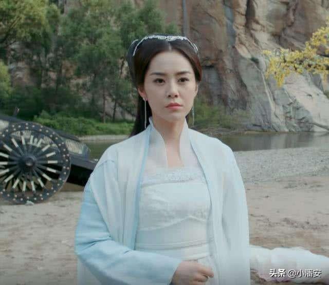 新版《绝代双骄》大结局:怜星被邀月冰封,邀月坠崖而死