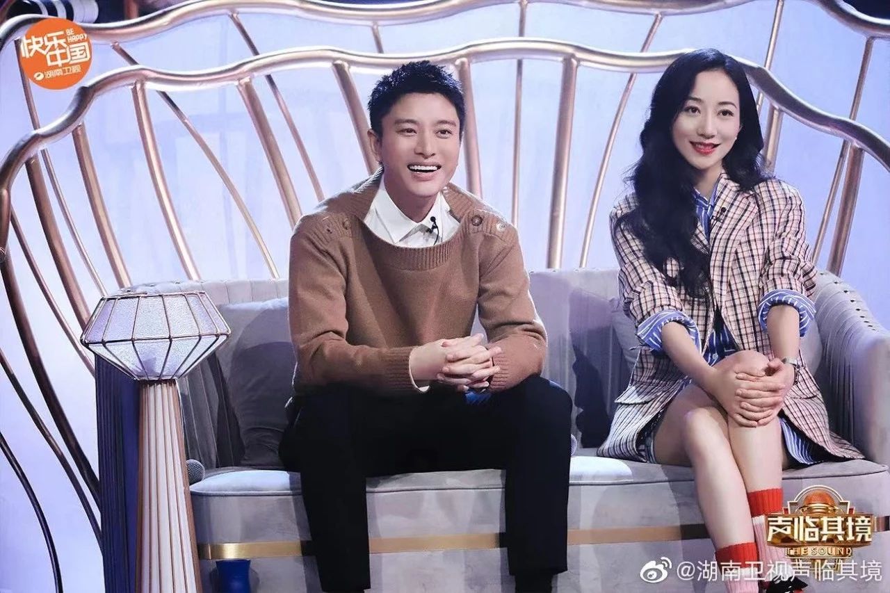 每位嘉宾表演三个片段,贾乃亮的自如,张含韵的惊艳,刘琳的投入…许多