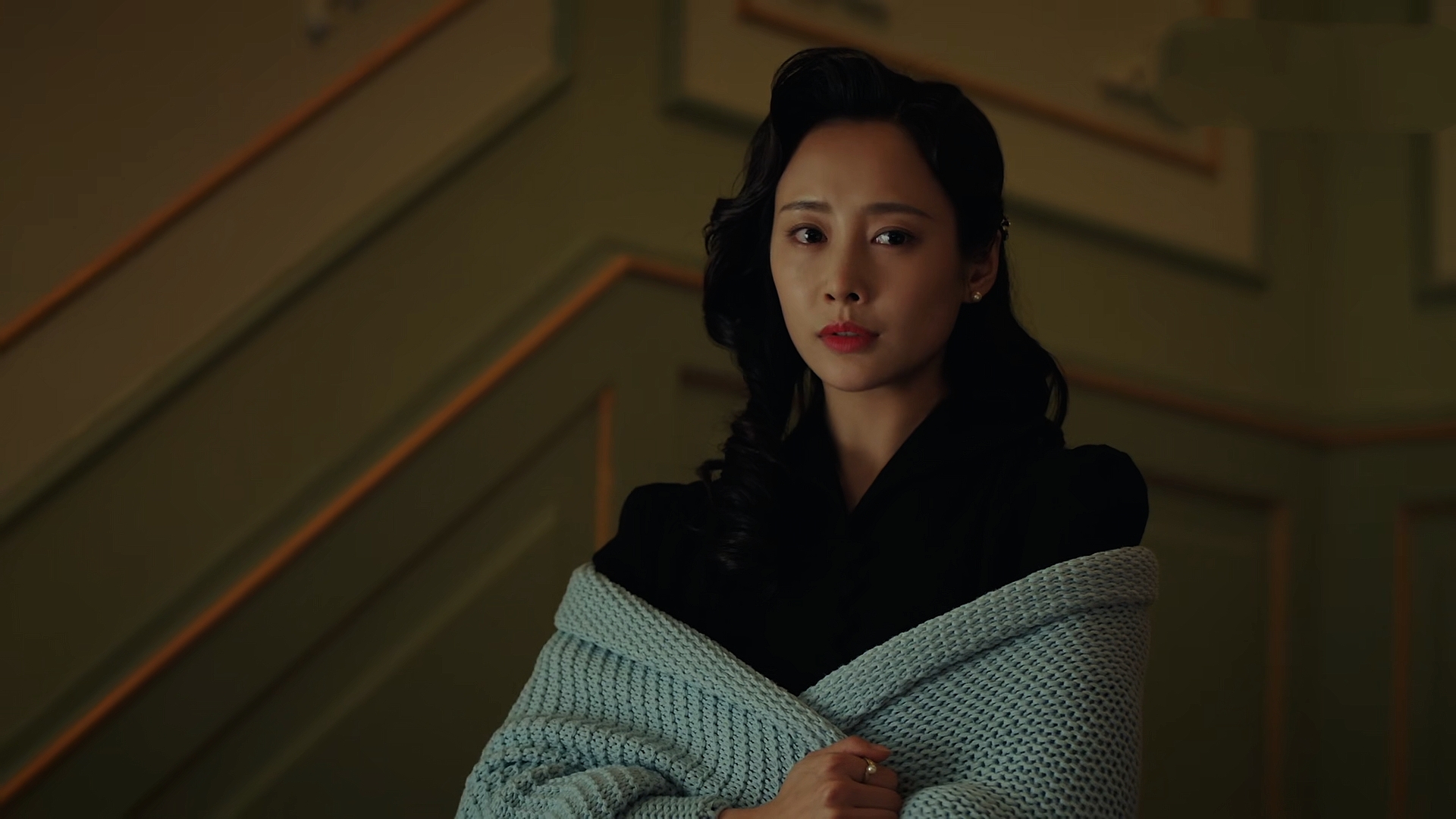 从新世界:一个用错情,一个跟错人,对人性和人生的思考|新世界|柳如丝