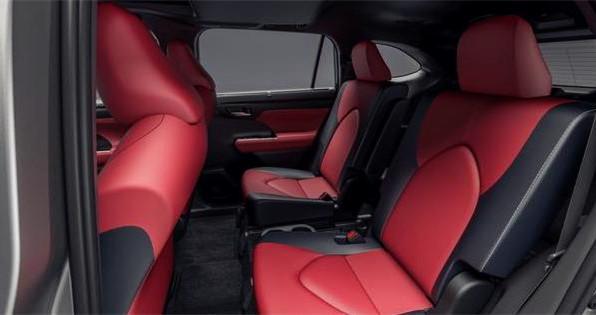 这才是最帅丰田汉兰达，6缸295马力，配高级灰车漆、双出排气！