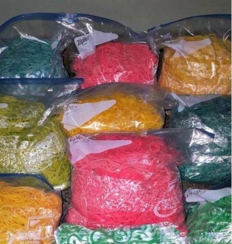 老太太用几十斤面条给孙子体验洗澡,网友得知真相后,纷纷谴责她休闲区蓝鸢梦想 - Www.slyday.coM 老太太用几十斤面条给孙子体验洗澡,网友得知真相后,纷纷谴责她休闲区蓝鸢梦想 - Www.slyday.coM