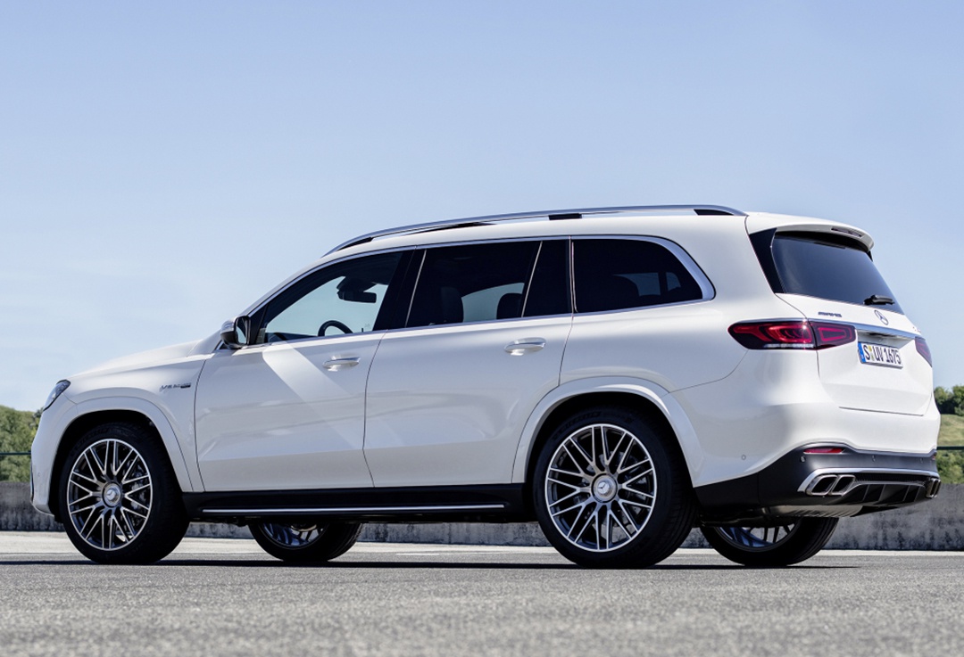 超5米长的大号suv能4秒破百!看谁还敢说是傻大个!