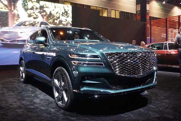 硬刚宝马X5？现代最豪华SUV亮相，前脸酷似宾利，配6缸3.5L+7座