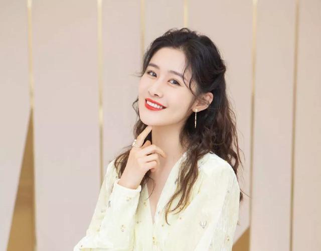 替何炅解围帮杜海涛圆场,后起之秀梁田能成为湖南卫视当家一姐吗