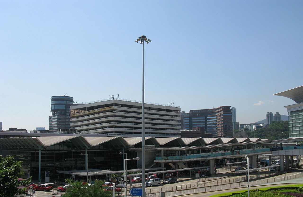 香港来往中国大陆的城际客运铁路终点站——红磡站