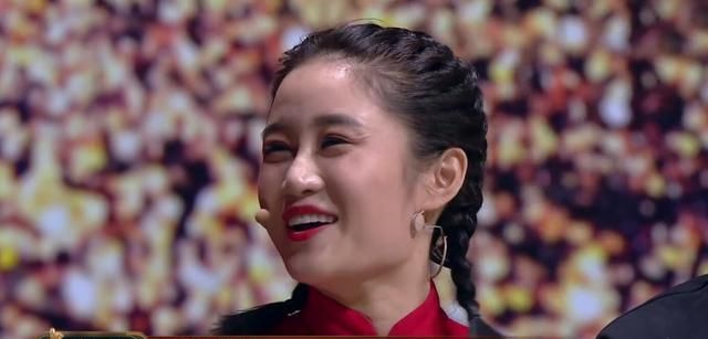 还是要继续生活,说实话,白鸽没变,还是热爱喜剧的那个女演员