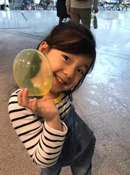 《爸爸去哪儿》萌娃现状,小泡芙乖萌依旧,夏天变化大到认不出