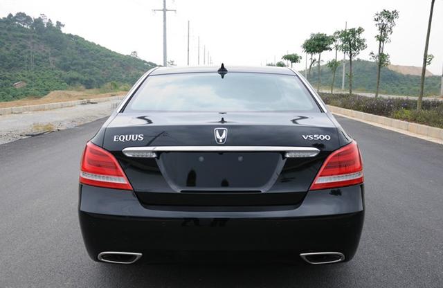 它是韩国现代汽车的旗舰轿车落地超110万元配50lgdi引擎