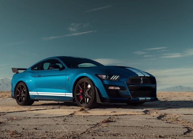 情人节购车指南！想讨得女神欢心！这4款跑车要看一看