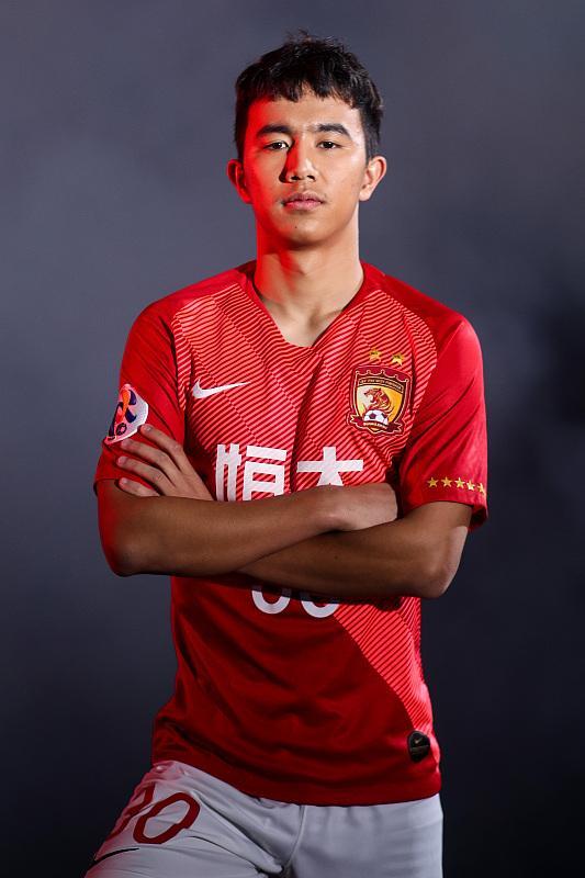开花落地恒大嫡系18岁入选亚冠名单19岁接受法甲球队试训