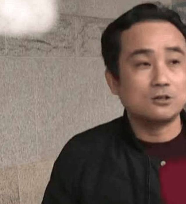 男子在超市购物被误当小偷,弄清后要超市道歉,赔多少钱都不要!