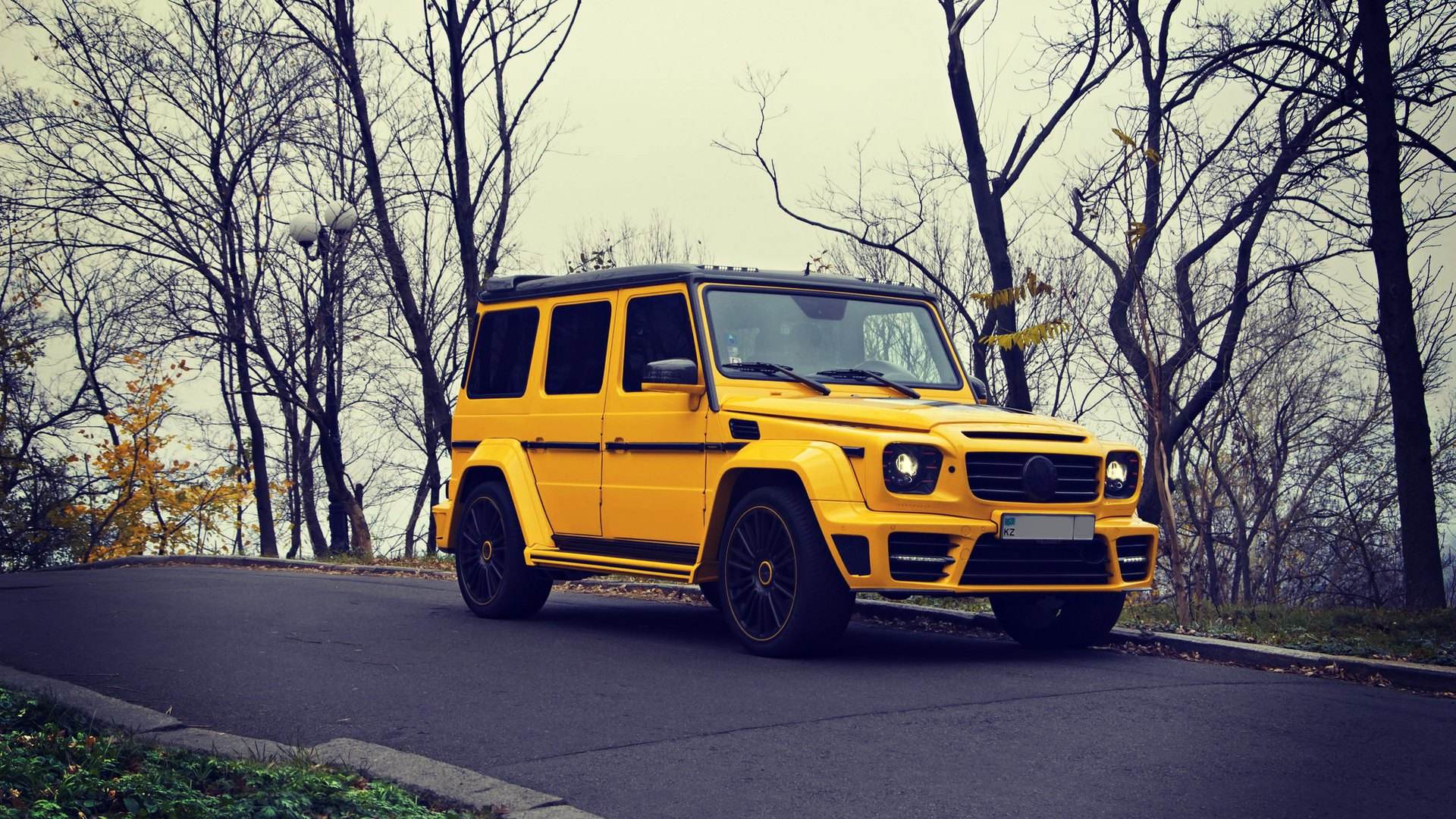 即使涨到500万也会有人买撒欢故宫的奔驰大g是中国人的悲哀