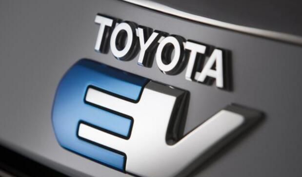 丰田和比亚迪正式“合体”，新车将用丰田车标，特斯拉压力大