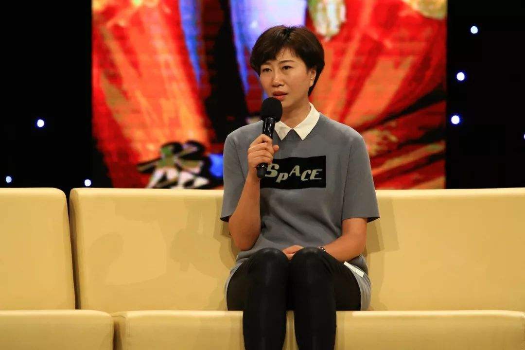 天津女排,李珊又在谋划逆天大动作?球迷"不会真把她签来吧?