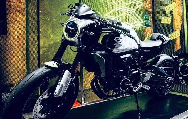 一杯中式香咖啡:春风cl-x 700-新浪汽车