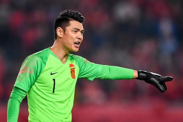 那次2-2绝平!武磊创超越梅西时刻!中国球员也"比肩"足坛巨星