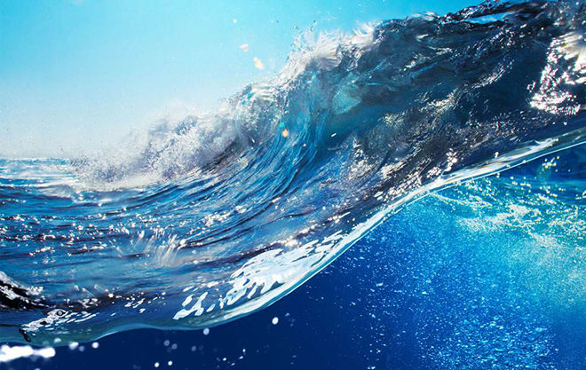 海平面是平的吗?并非如此,海面也有高山和深谷