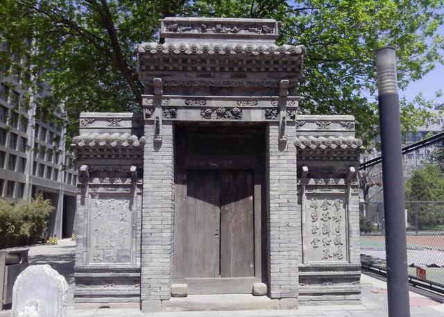 门前风水学问多, 这些东西都不能放在门口你知道吗?