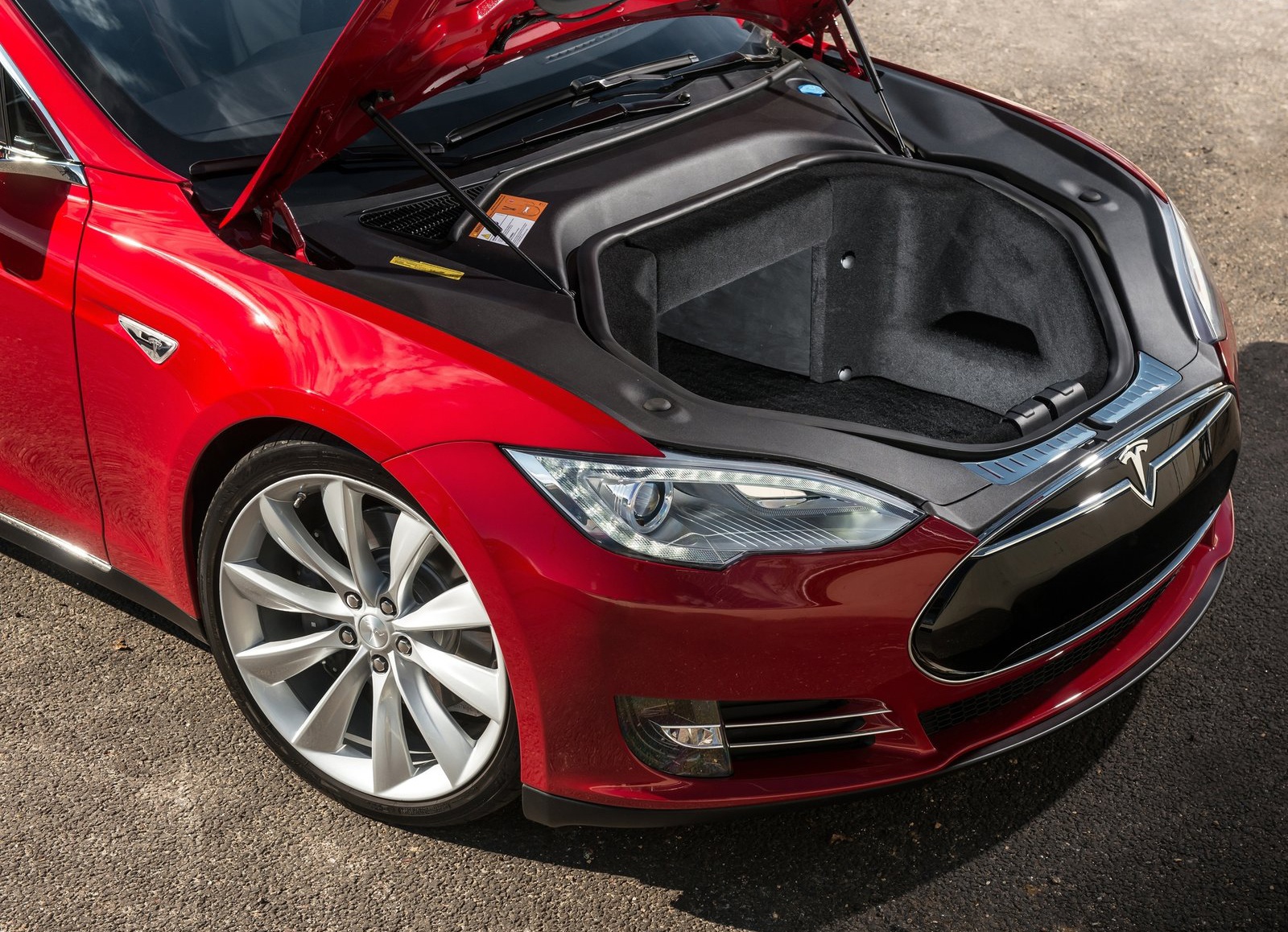 福特把电动野马的前备箱当冰柜,是为了……-新浪汽车