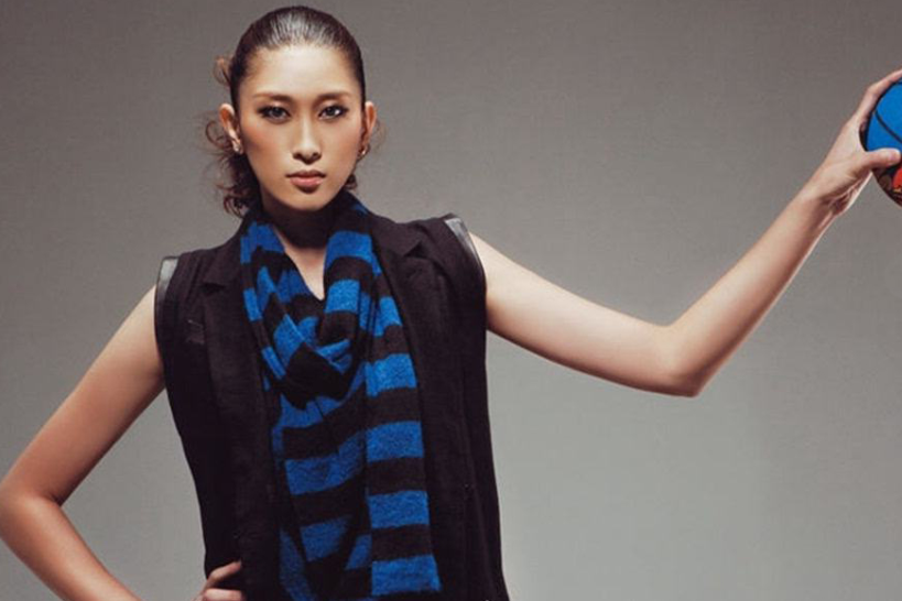 41岁隋菲菲现状绯闻对象曾是王治郅退役11年身材韵味十足