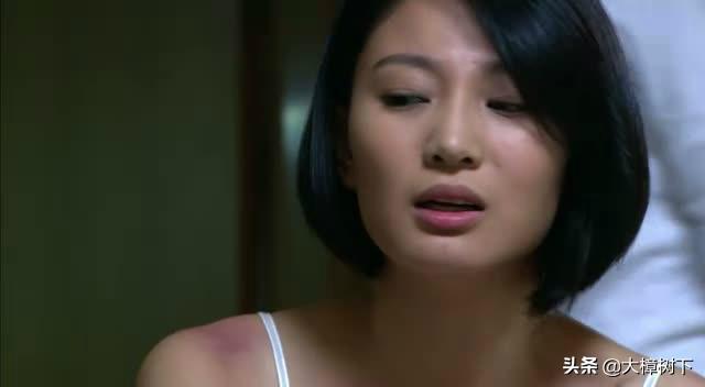 被称为"最美军花",出道11年不用替身,脱下军装依旧美丽动人|侯梦莎