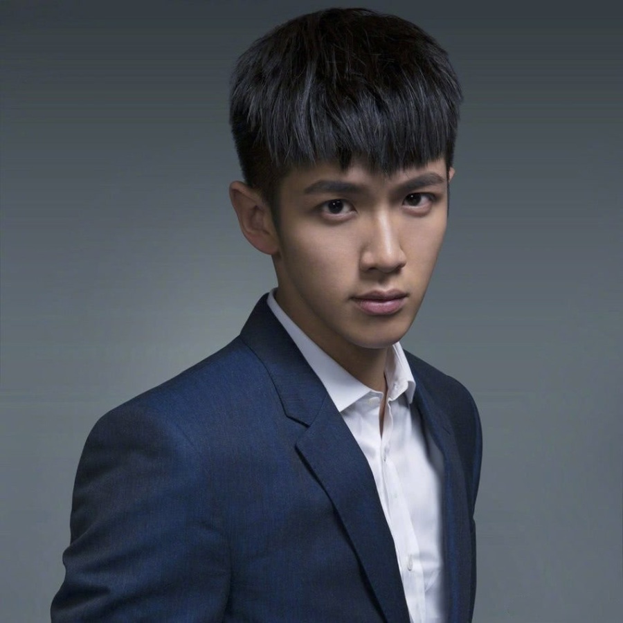 而里面扮演柯景腾的男孩一举走红,他就是曾红遍台湾和大陆的男艺人