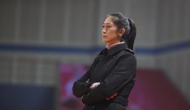 中国女篮功勋球员,穿日本国旗引众怒,41岁仍单身|隋菲菲|王治郅|中国