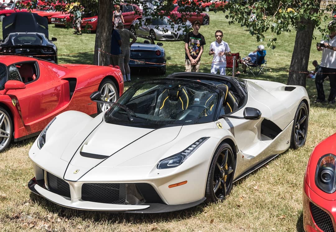 法拉利laferrari敞篷版实车 运动拉风的造型