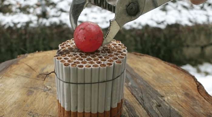 将烧红的铁球放在100根中华香烟上面网友称太奢侈了