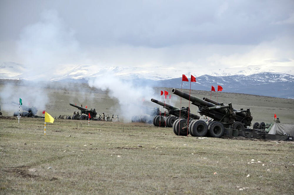 数百门重炮对轰谁也不服谁 称谁的面子也不给:俄军斡旋也白搭?