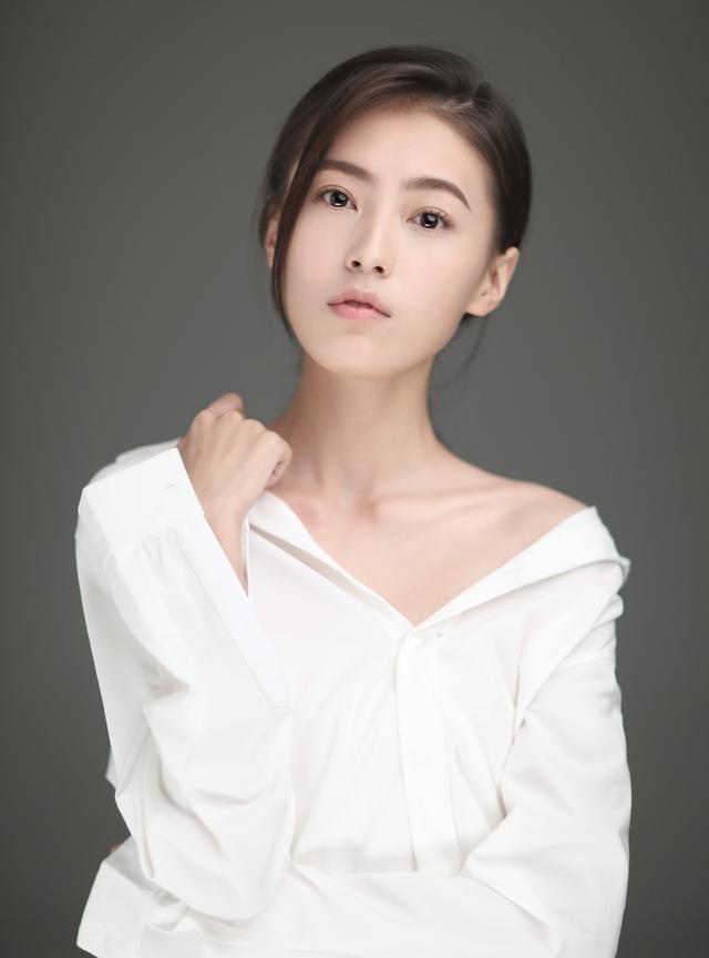 《下一站是幸福》《绝代双骄》热播 新生代演员侯晓